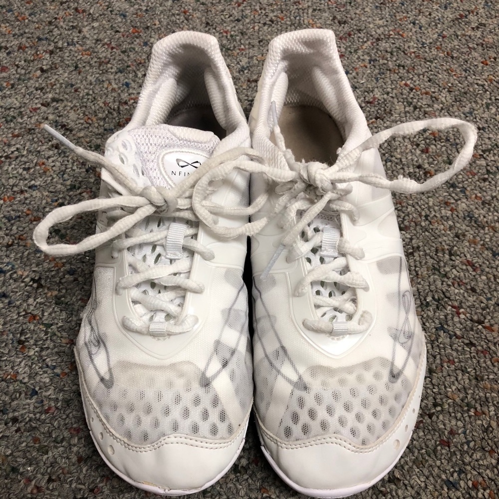 NFINITY VENGEANCE SHOES 9.5